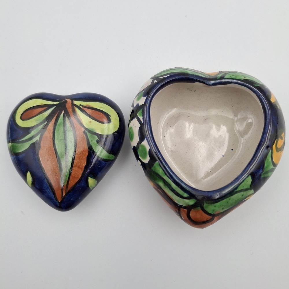 Talavera Mexican Pottery Trinket Box Hand‎ Painted Heart Terra Cotta Folk Art
